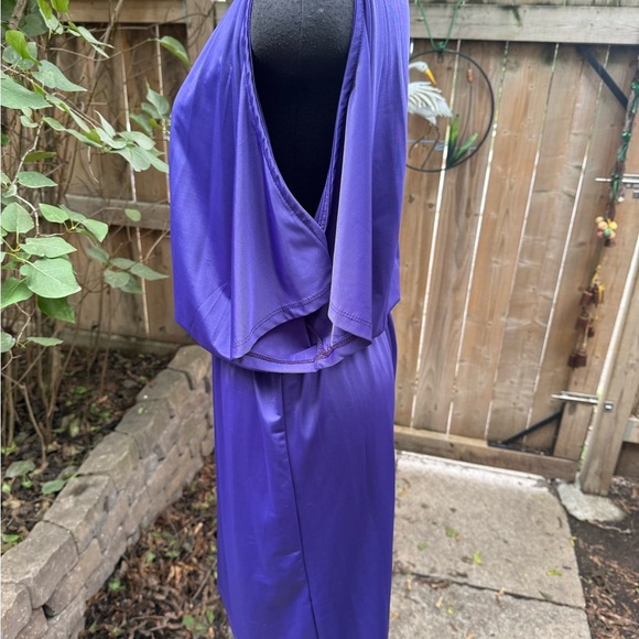 Suzi Shier Silky Cold Shoulder Purple Women's Mini Dress. Size M - Picture 2 of 8